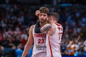 什么小火龙?申京已经是MVP水平! 什么小火龙?申京已经是MVP水平!