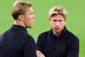 十年之后,你不属于我!德布劳内重返伊蒂哈德😿再见已是对手 十年之后,你不属于我!德布劳内重返伊蒂哈德😿再见已是对手