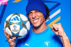 老当益壮!时隔接近8年,38岁老将大卫-路易斯再次在欧冠中首发 老当益壮!时隔接近8年,38岁老将大卫-路易斯再次在欧冠中首发