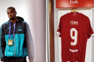 期待值拉满!标王伊萨克将迎来利物浦生涯首秀,俱乐部晒图预热 期待值拉满!标王伊萨克将迎来利物浦生涯首秀,俱乐部晒图预热