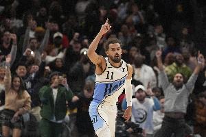 特雷-杨:贝弗利我知道你需要流量我给你 但这件事就到此为止了 特雷-杨:贝弗利我知道你需要流量我给你 但这件事就到此为止了