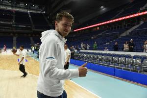 东契奇:当然会考虑在皇马结束篮球生涯 是他们培养了我 东契奇:当然会考虑在皇马结束篮球生涯 是他们培养了我