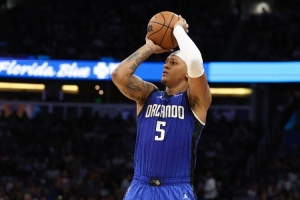 霍里:建队核心我选莫布里而非班凯罗 后者的投篮选择很糟糕 霍里:建队核心我选莫布里而非班凯罗 后者的投篮选择很糟糕