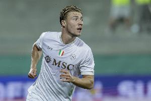 那不勒斯总监:霍伊伦很积极地融入了球队 能签下德布劳内不容易 那不勒斯总监:霍伊伦很积极地融入了球队 能签下德布劳内不容易