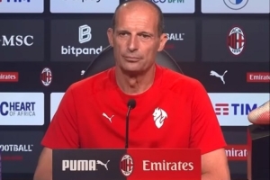 阿莱格里:希望莱奥能出战那不勒斯 米兰赢球应是常态输球是例外 阿莱格里:希望莱奥能出战那不勒斯 米兰赢球应是常态输球是例外