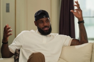 詹姆斯:我对Drake始终充满爱意 我总是希望他一切顺利 詹姆斯:我对Drake始终充满爱意 我总是希望他一切顺利