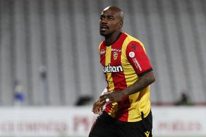 卡库塔:球员个个都会凹人设令人反感,级别越低的球员越自私 卡库塔:球员个个都会凹人设令人反感,级别越低的球员越自私