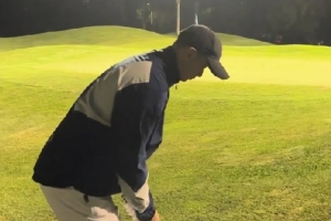 赵继伟打高尔夫:随手拍到一个原声鸟切!有点过于兴奋了 赵继伟打高尔夫:随手拍到一个原声鸟切!有点过于兴奋了