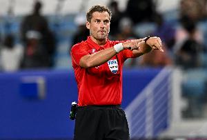 媒体人:执法国安vs海港的洋哨亚历山大-金,是木匠出身 媒体人:执法国安vs海港的洋哨亚历山大-金,是木匠出身