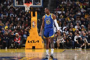 经纪人:若勇士给3000万年薪or在现合同加球员选项 库明加能接受 经纪人:若勇士给3000万年薪or在现合同加球员选项 库明加能接受