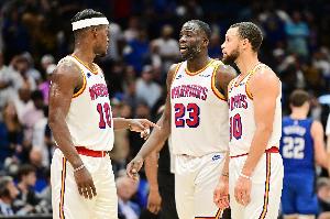 美记:库追巴都想库明加留队 他们向管理层施压要求尽快完成续约 美记:库追巴都想库明加留队 他们向管理层施压要求尽快完成续约