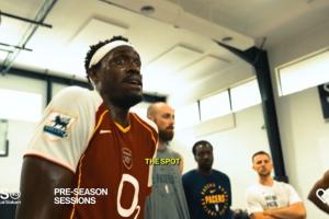 西卡训话:不要只想着得分 要找到方式去帮助球队赢球 西卡训话:不要只想着得分 要找到方式去帮助球队赢球