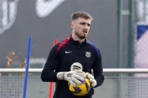 每体：科亨参加世青赛，预备队门将贝纳特进入巴萨一线队