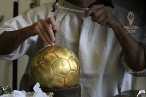 还剩两天花落谁家👀金球奖官方晒海报预热颁奖仪式 还剩两天花落谁家👀金球奖官方晒海报预热颁奖仪式