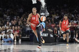 WNBA公布MVP五大候选:阿贾、科利尔、格雷、米切尔、托马斯 WNBA公布MVP五大候选:阿贾、科利尔、格雷、米切尔、托马斯