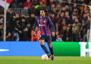 每体:孔德对训练前的训练情有独钟,邻居常看到他早上七点晨练 每体:孔德对训练前的训练情有独钟,邻居常看到他早上七点晨练