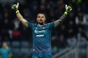 都体:米兰和国米都有意卡利亚里门将卡普里莱,对方标价2000万欧 都体:米兰和国米都有意卡利亚里门将卡普里莱,对方标价2000万欧