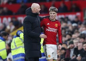 邮报:滕哈赫也曾对加纳乔感到不满,B费和利马试图引导他但没用 邮报:滕哈赫也曾对加纳乔感到不满,B费和利马试图引导他但没用