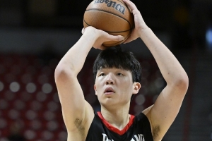 队记:杨瀚森有成为球星的潜力 开拓者赌一把不亏&反正还有克林根 队记:杨瀚森有成为球星的潜力 开拓者赌一把不亏&反正还有克林根