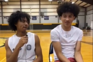 文化输出!朱正:和我的五星小伙伴玩中文猜词游戏 文化输出!朱正:和我的五星小伙伴玩中文猜词游戏