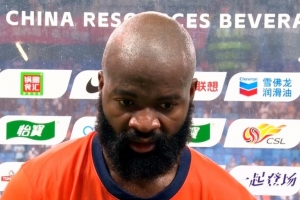 兰克尔-泽:我们相互信任,李霄鹏对我们的支持让我们像团队 兰克尔-泽:我们相互信任,李霄鹏对我们的支持让我们像团队