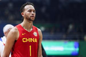 真挚的祝福!祝男篮首位归化球员李凯尔32岁生日快乐!🎂 真挚的祝福!祝男篮首位归化球员李凯尔32岁生日快乐!🎂