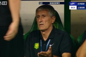 塞蒂恩该下课吗?国安联赛3连败落后榜首6分,12月还有足协杯决赛 塞蒂恩该下课吗?国安联赛3连败落后榜首6分,12月还有足协杯决赛