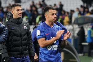 上海申花球员李可累积四张黄牌 他将缺席今晚对阵蓉城的关键战 上海申花球员李可累积四张黄牌 他将缺席今晚对阵蓉城的关键战