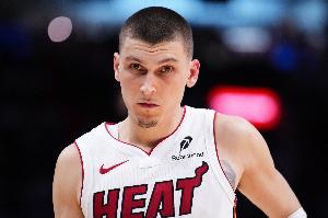 手术后预计缺席八周!希罗:一切发生都是有原因的 🙏🏻❤️ 手术后预计缺席八周!希罗:一切发生都是有原因的 🙏🏻❤️