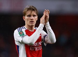 阿森纳官方:萨利巴重回先发阵容 厄德高仍因肩伤缺阵 阿森纳官方:萨利巴重回先发阵容 厄德高仍因肩伤缺阵