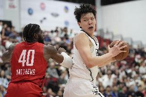 队记:担心杨瀚森的力量不能保证他在面对NBA的内线时持续得分 队记:担心杨瀚森的力量不能保证他在面对NBA的内线时持续得分