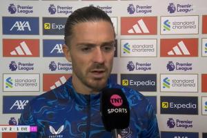 格拉利什质疑裁判:快发任意球染黄闻所未闻,利物浦球迷施压就吹 格拉利什质疑裁判:快发任意球染黄闻所未闻,利物浦球迷施压就吹