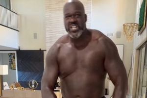 大男孩!奥尼尔展示舞技 最后更是怒撕背心展示强壮身材 大男孩!奥尼尔展示舞技 最后更是怒撕背心展示强壮身材