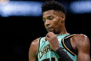 才23岁!李:布兰登-米勒主动承担领袖责任 亲自辅导尼克-史密斯 才23岁!李:布兰登-米勒主动承担领袖责任 亲自辅导尼克-史密斯