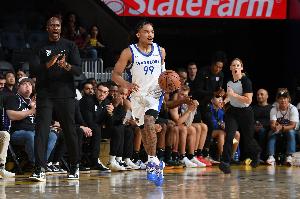 刚签两天!美记:篮网裁掉后卫尤里-科林斯 合同保障金额为8.53万 刚签两天!美记:篮网裁掉后卫尤里-科林斯 合同保障金额为8.53万