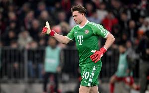 图片报：训练中大腿肌肉撕裂，拜仁门将将伤缺大约三周