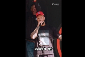 利拉德:开拓者有冉冉升起的未来之星 充满无限可能 愿帮他们成长 利拉德:开拓者有冉冉升起的未来之星 充满无限可能 愿帮他们成长