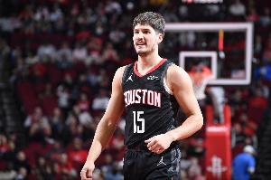 美记:火箭不得不将控卫重任押注于谢泼德身上 期待他跨越式成长 美记:火箭不得不将控卫重任押注于谢泼德身上 期待他跨越式成长