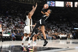 周二竞彩篮球强档:狂热再战客场 王牌反扑争胜 周二竞彩篮球强档:狂热再战客场 王牌反扑争胜