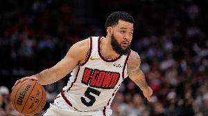 血亏啊!火记:范弗里特是在巴哈马群岛的迷你训练营中受伤的 血亏啊!火记:范弗里特是在巴哈马群岛的迷你训练营中受伤的