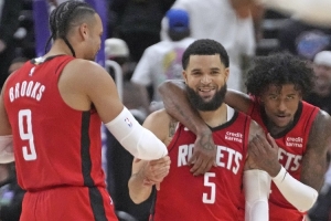 美记:范乔丹是火箭重要三分点&KD干拔三分有限 下赛季比赛很艰难 美记:范乔丹是火箭重要三分点&KD干拔三分有限 下赛季比赛很艰难