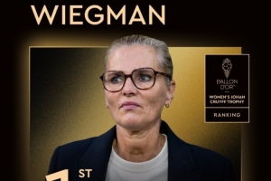 率英格兰女足卫冕欧洲杯!官方:魏格曼获女足克鲁伊夫奖 率英格兰女足卫冕欧洲杯!官方:魏格曼获女足克鲁伊夫奖