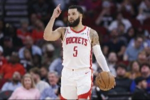 球队大脑范弗里特韧带撕裂或赛季报销 火箭冲冠前景蒙上阴影 球队大脑范弗里特韧带撕裂或赛季报销 火箭冲冠前景蒙上阴影