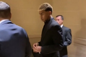 能否获奖?亚马尔已为参加金球奖颁奖典礼做好准备 能否获奖?亚马尔已为参加金球奖颁奖典礼做好准备