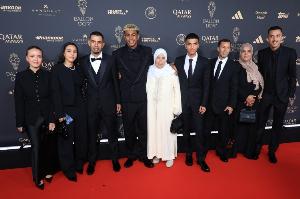 马卡嘉宾批亚马尔父亲:本届金球公正、完美,直到拉明的父亲出现 马卡嘉宾批亚马尔父亲:本届金球公正、完美,直到拉明的父亲出现