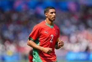 非洲之星!阿什拉夫金球奖第六位,是排名历史最高的非洲后卫 非洲之星!阿什拉夫金球奖第六位,是排名历史最高的非洲后卫