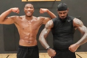 训练师晒今夏训练照合集:詹姆斯父子 马克西 八村塁 德罗赞领衔 训练师晒今夏训练照合集:詹姆斯父子 马克西 八村塁 德罗赞领衔