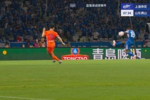 足协评议：参考国际足联裁判专家意见，支持马纳法不是手球的判罚