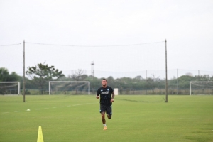 那不勒斯训练情况:开始备战对AC米兰的联赛,布翁乔尔诺开始康复 那不勒斯训练情况:开始备战对AC米兰的联赛,布翁乔尔诺开始康复