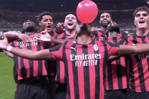 名场面首次来到圣西罗!意媒:恩昆库吹气球庆祝动作是献给儿子的 名场面首次来到圣西罗!意媒:恩昆库吹气球庆祝动作是献给儿子的